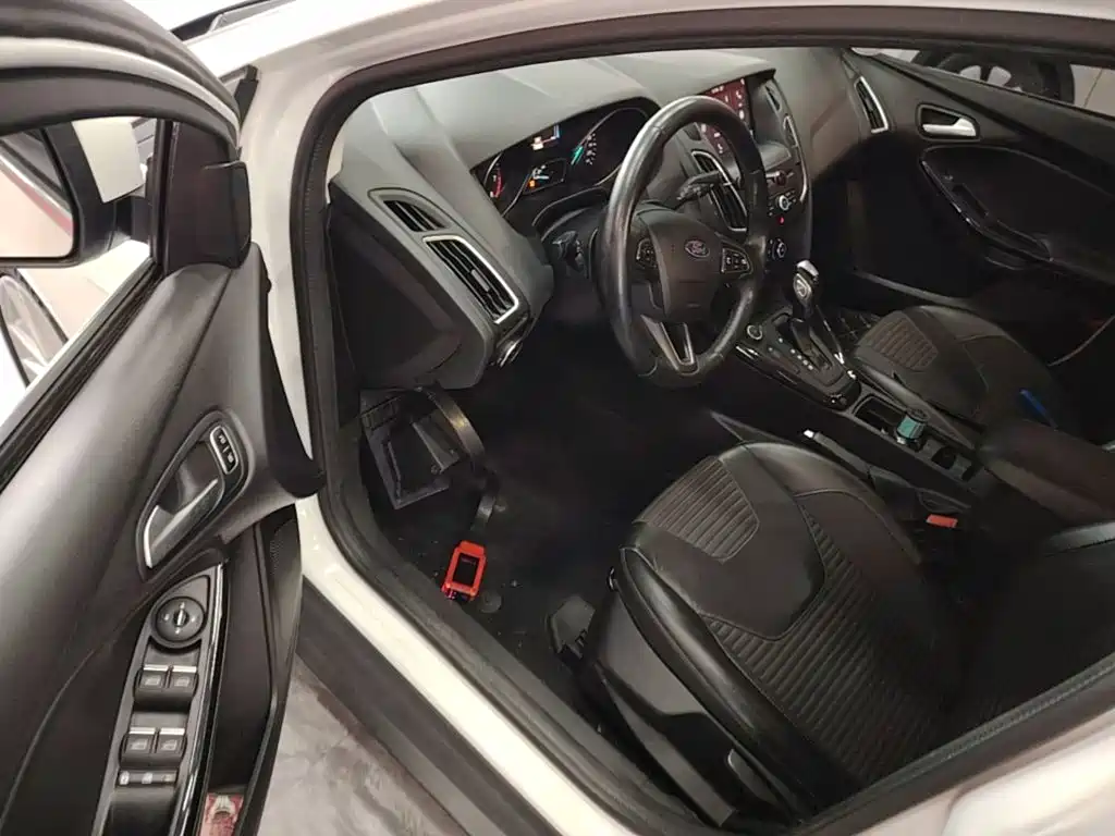 Ford Focus 2016 2017 Hatchback EcoBoost 180 Auto Elite