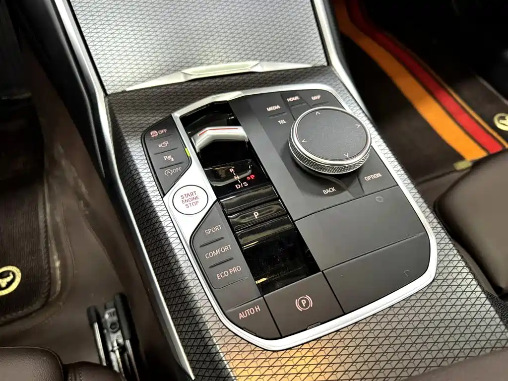 BMW 3 Series 2024 325Li M Sport Shadowline Package фото 16