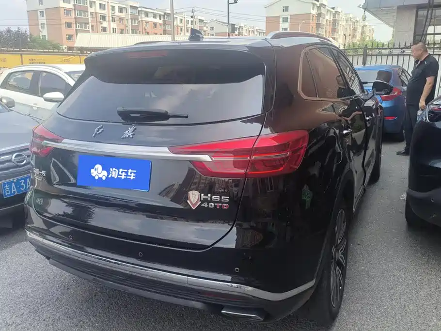 Фото 3 - Hongqi HS5