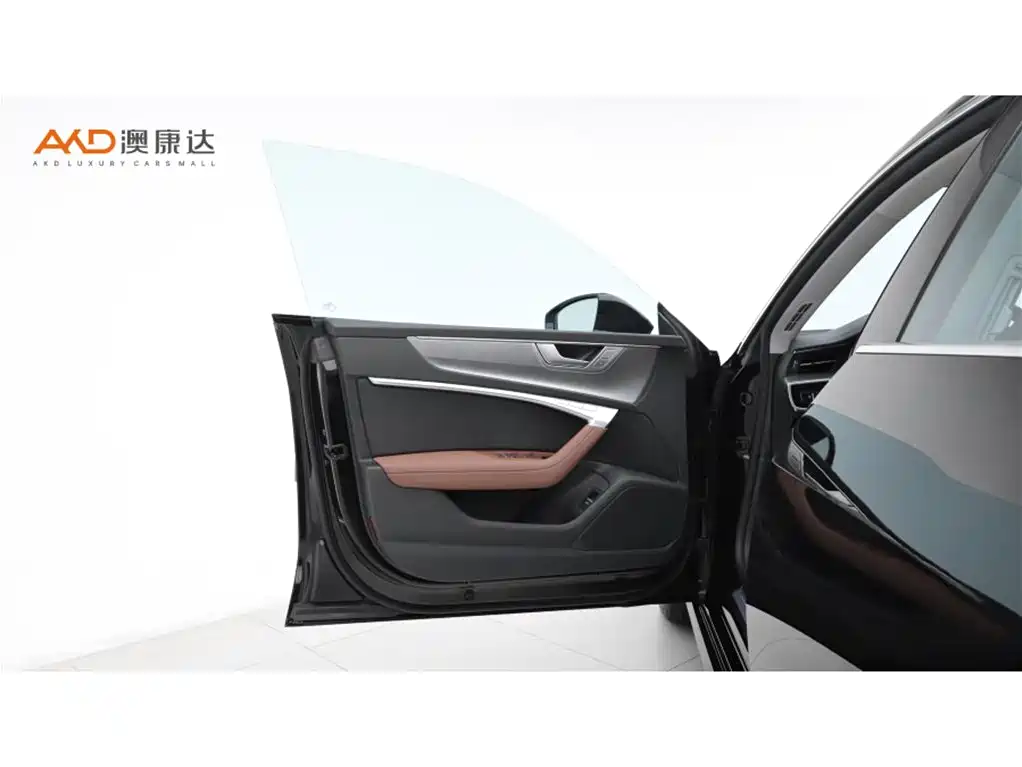 Audi A7L 2024 45 TFSI quattro Premium Luxury фото 10