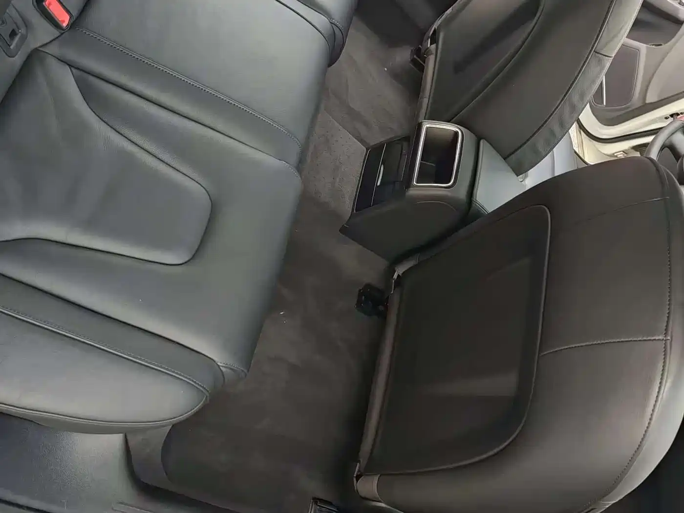 Audi A4L 2012 2.0 TFSI Auto Standard фото 10