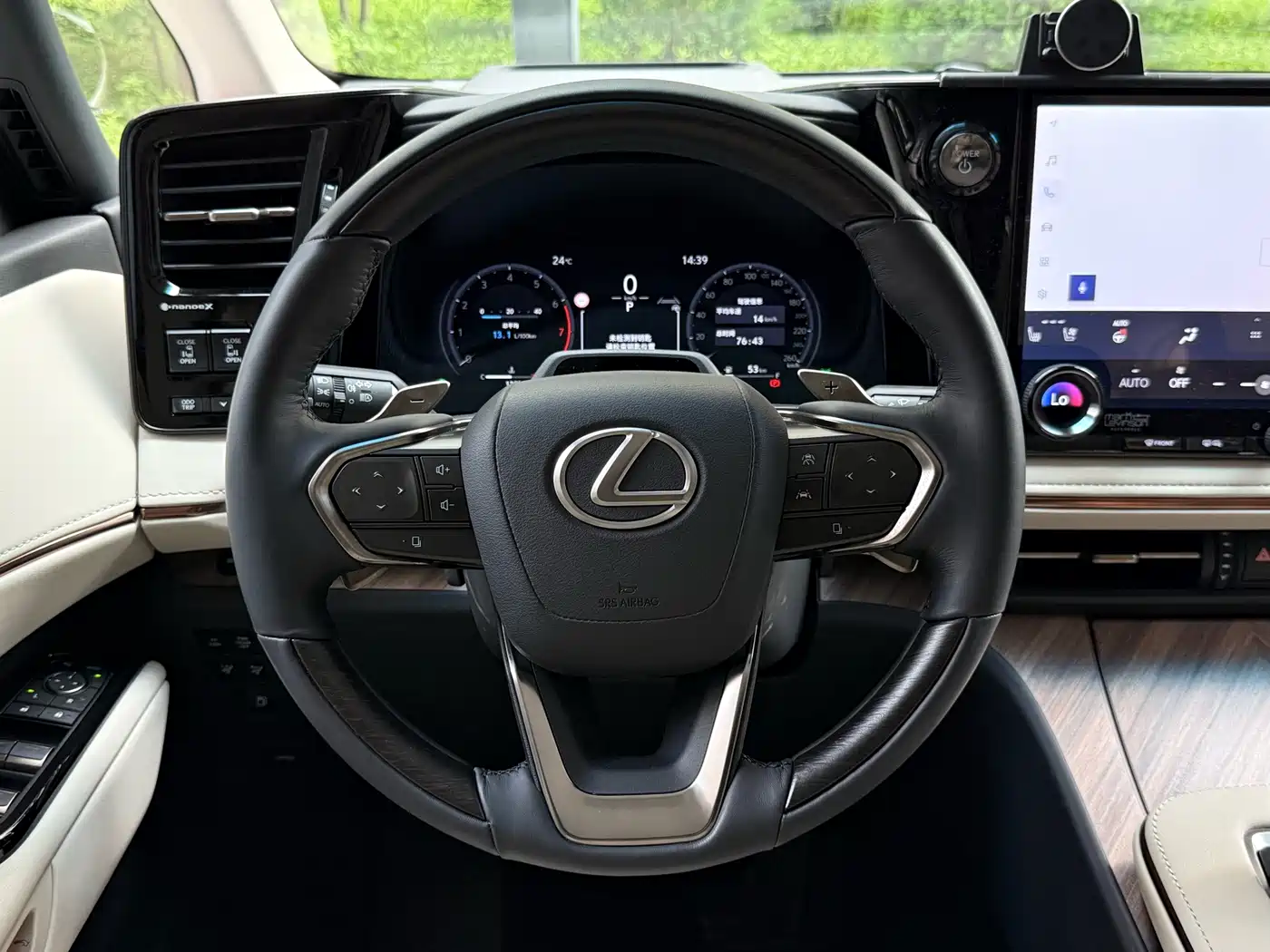 Lexus LM 2026 2025 Model 500h Six-Seater Prestige Edition