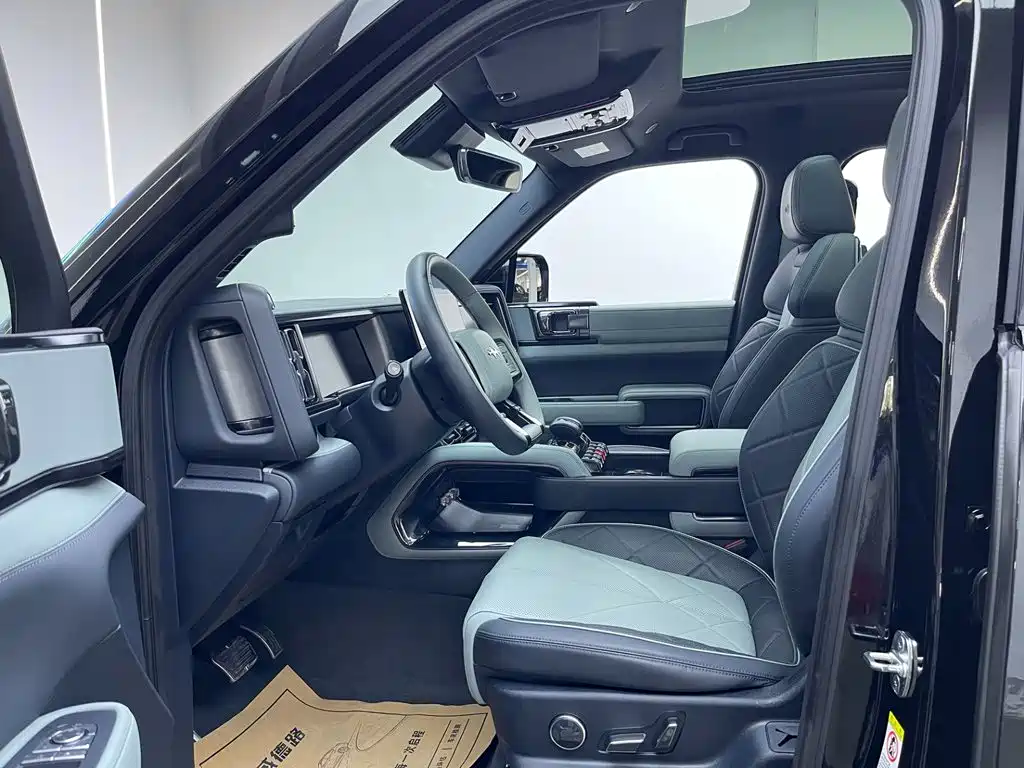 Fang Cheng Bao Leopard 5 2024 2023 Explorer Edition
