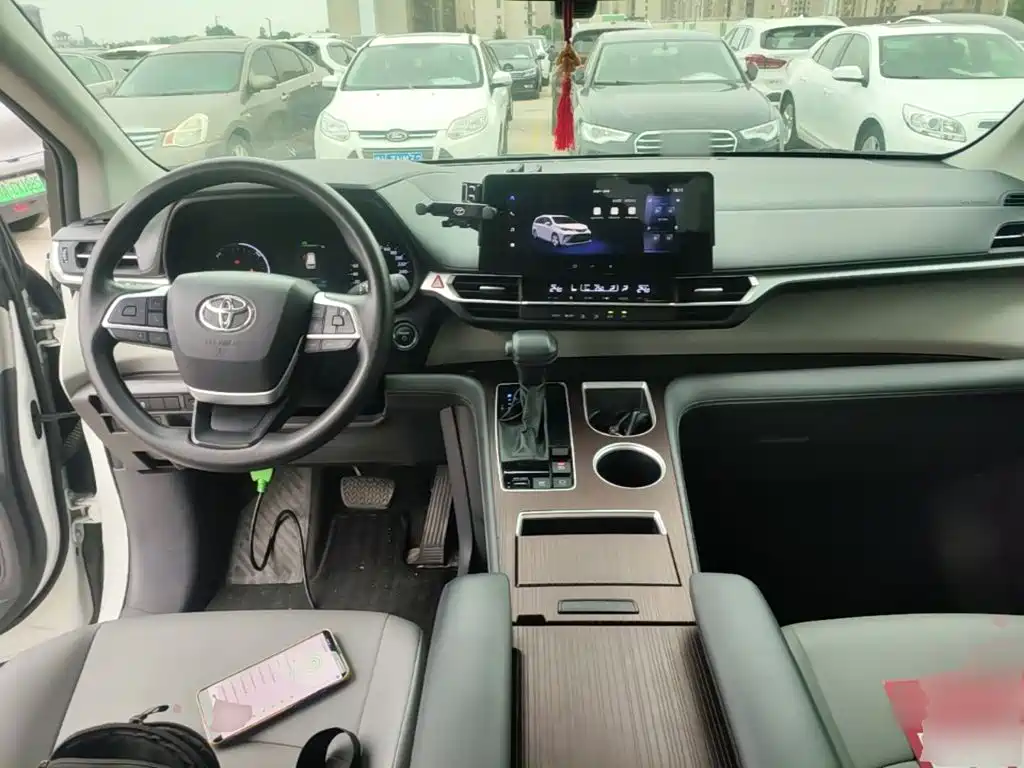 Toyota Granvia 2024 2024 2.5L Hybrid Comfort