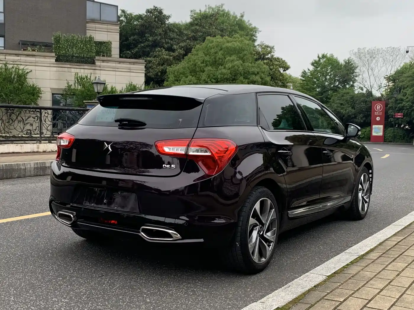 DS 5 2015 2014 1.6T Elegance THP160