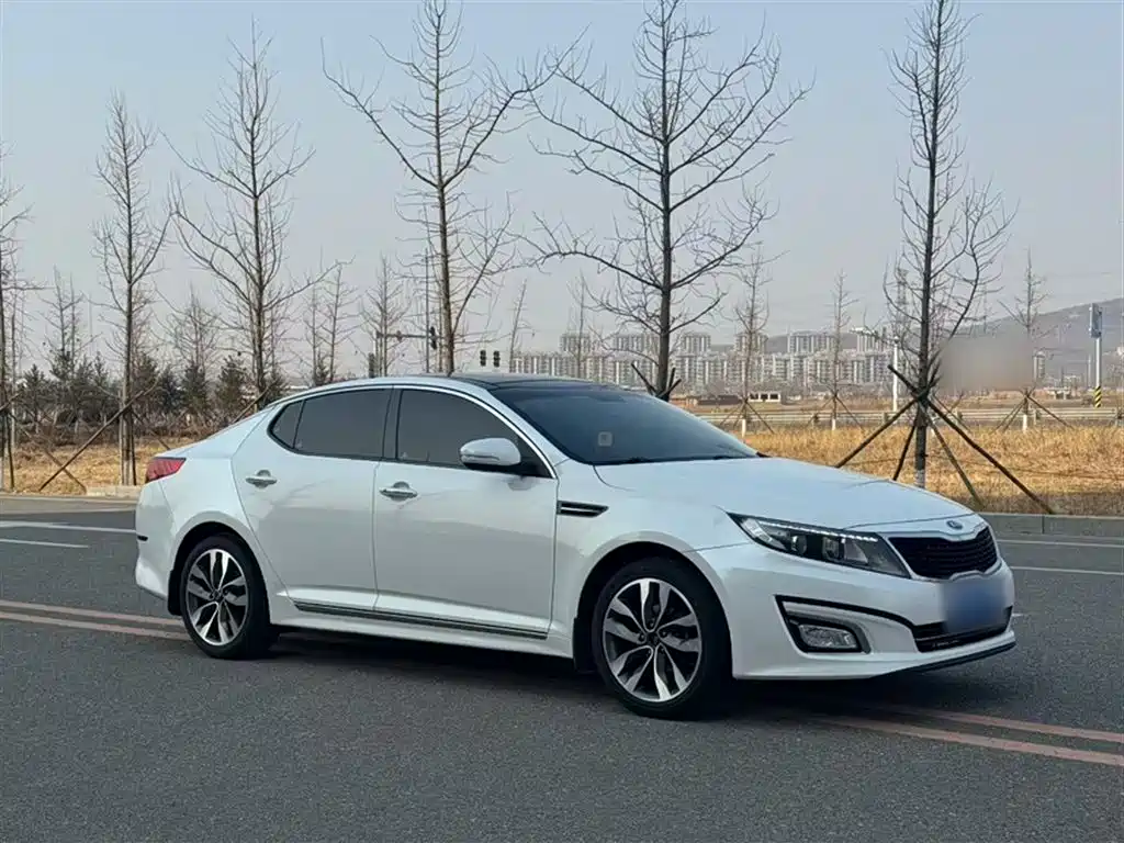 Kia K5 2014 2.0L Automatic LUXURY фото 16