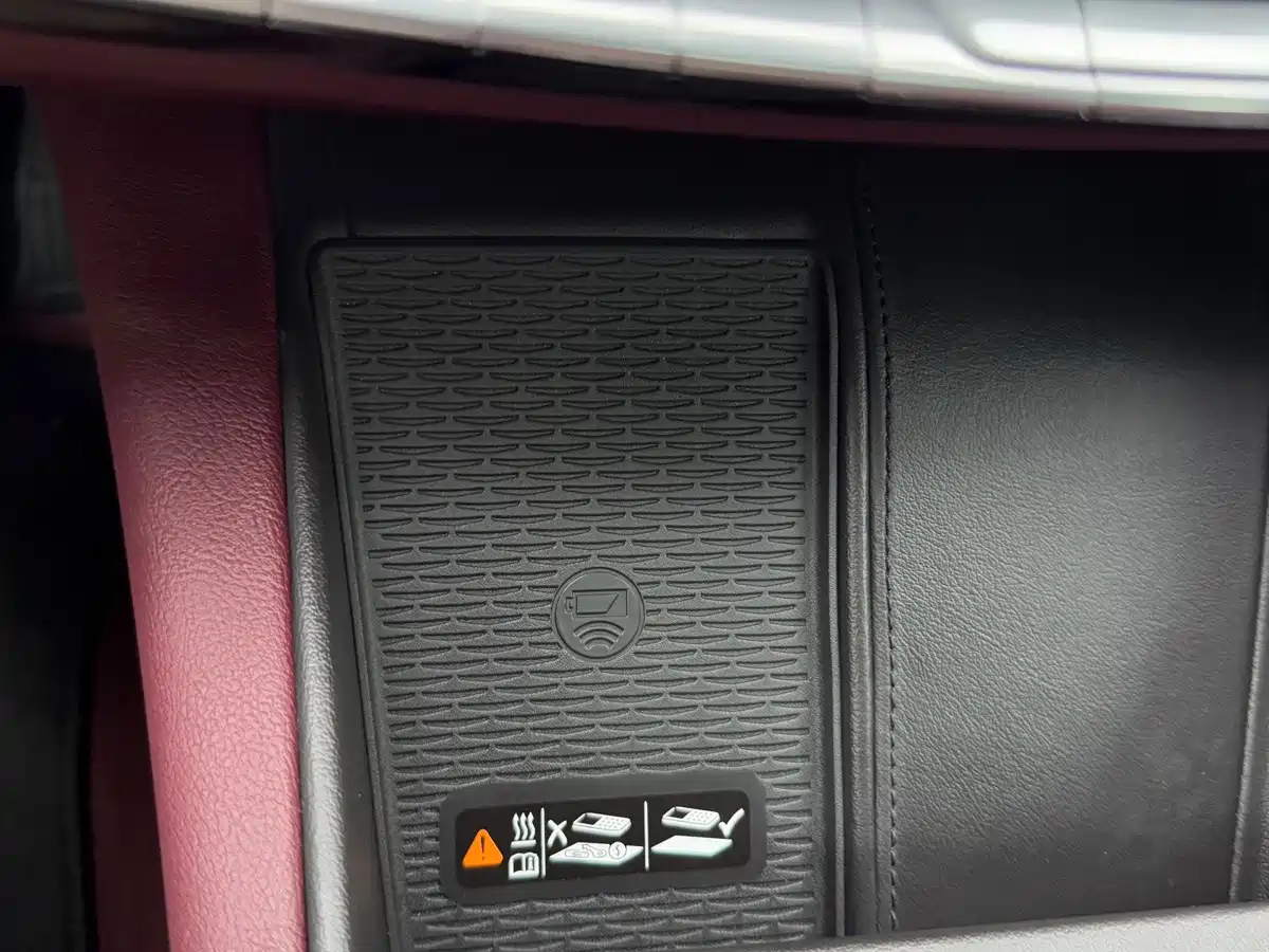 Cadillac CT6 2024 2023 28T Premium Model