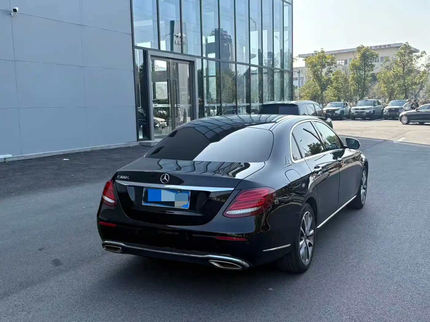 MERCEDES-BENZ E CLASS