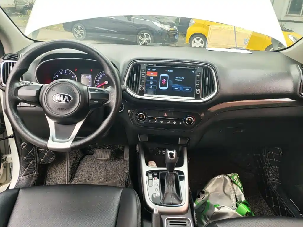 Kia KX3 2016 2015 1.6L Automatic 2WD DLX