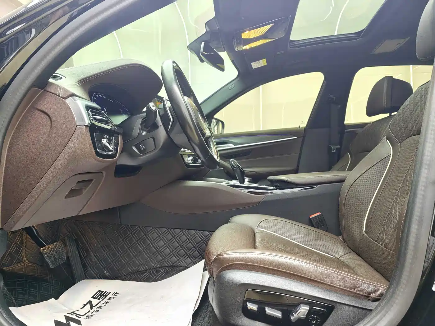 BMW 5 Series 2023 530Li Premium M Sport Package фото 8