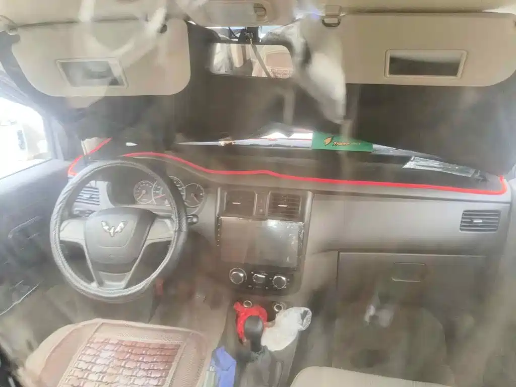 Wuling Motors Wuling Rongguang V 2017 2016 1.5L Standard