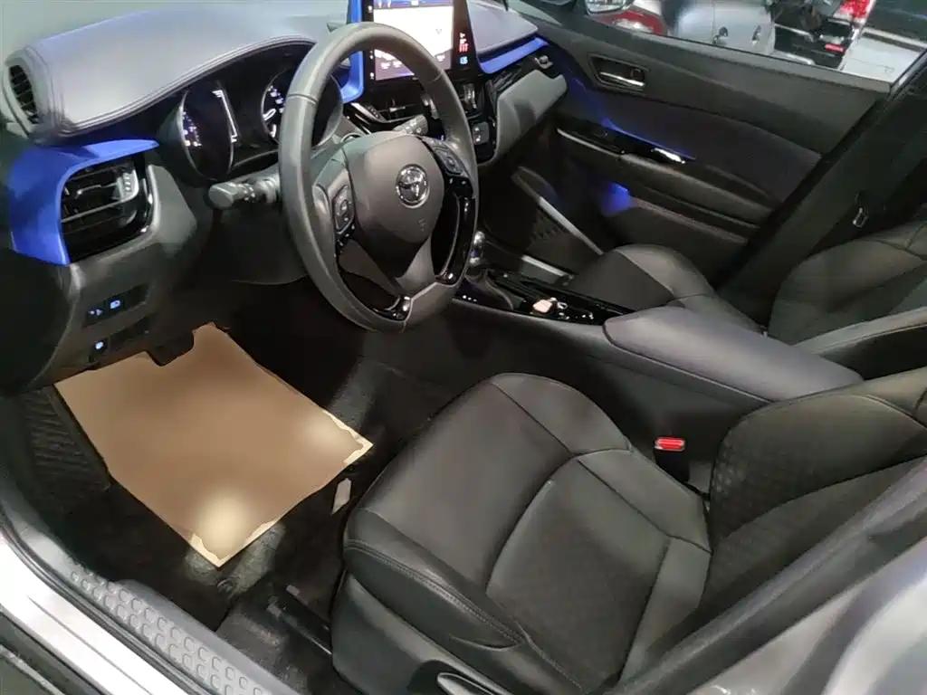 Toyota IZOA 2018 2.0L Speed Edition China VI фото 15