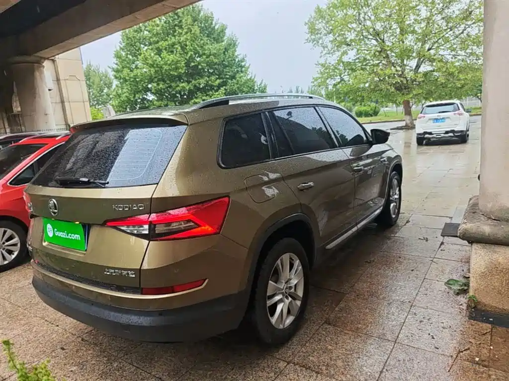 Škoda Kodiaq 2017 TSI330 5-seater 2WD Comfort Edition фото 7