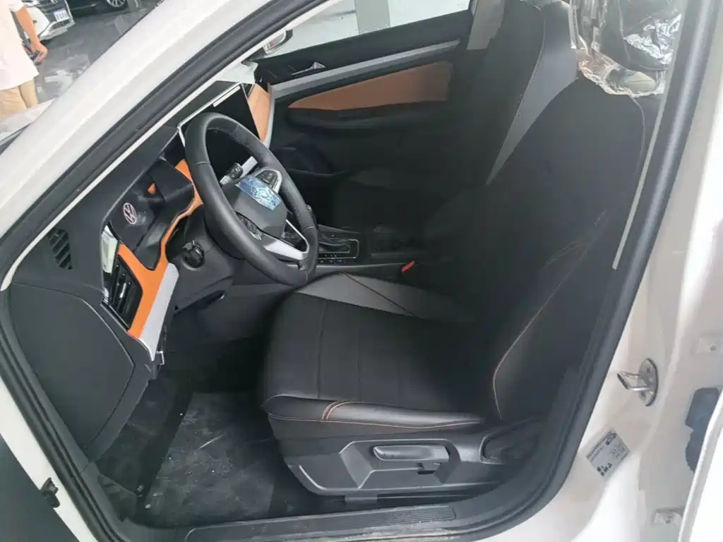 Volkswagen Bora 2026 2025 Facelift 200TSI DSG Navigation Edition