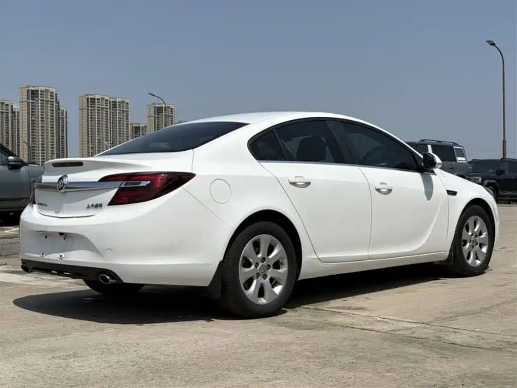 Buick Regal 2015 2.0L Elite Fashion Model фото 7
