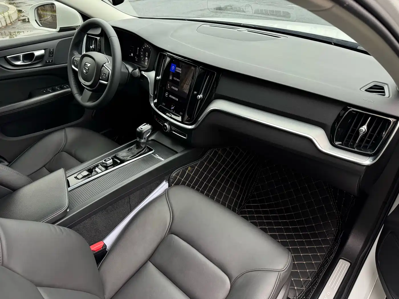 Photo 10 - Volvo S60