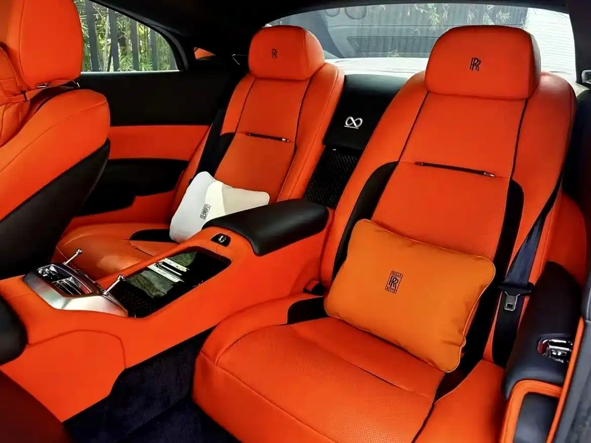 Фото 9 - Rolls-Royce Wraith