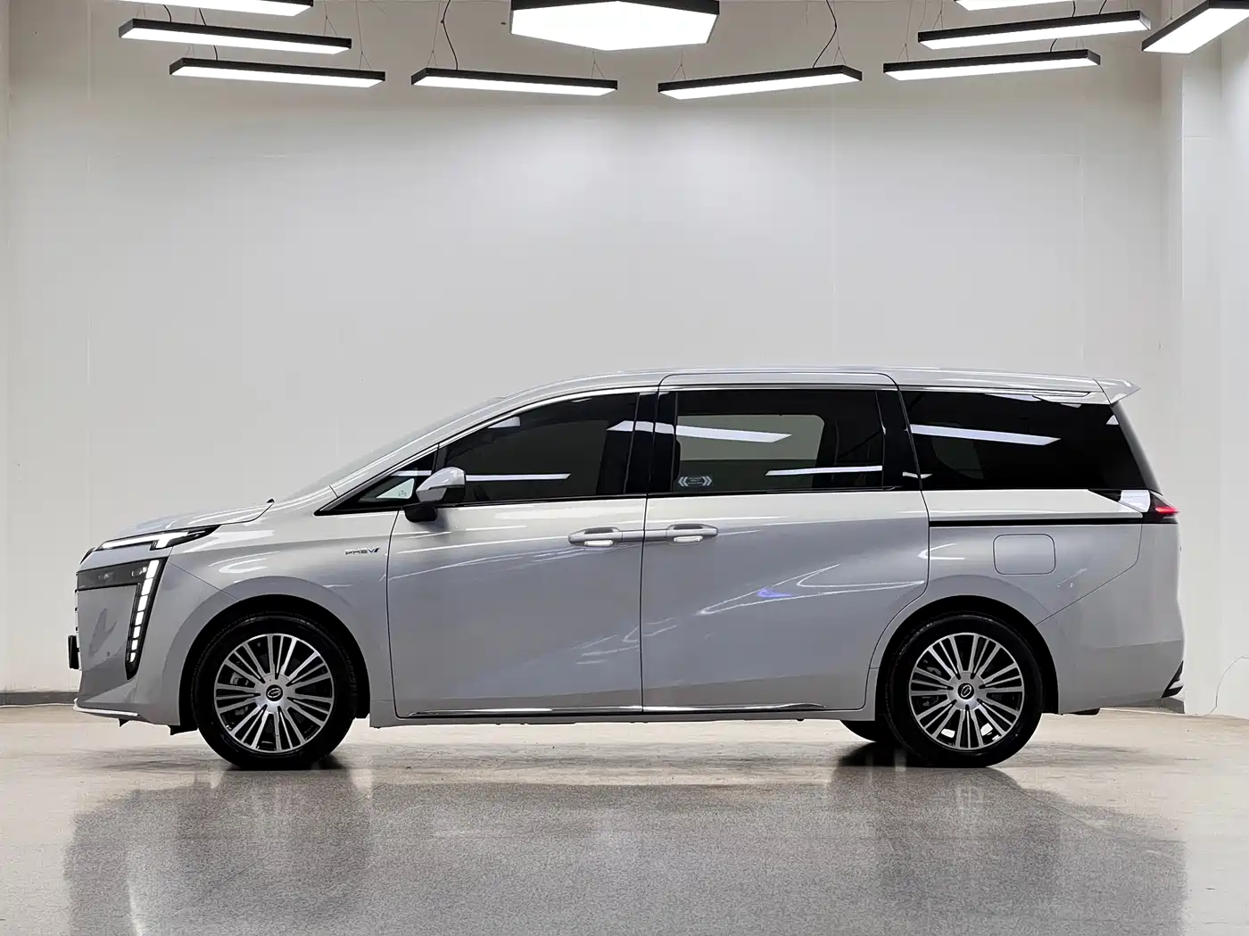 GAC Trumpchi Trumpchi E8 NEV 2024 Model 150km MAX+ фото 4