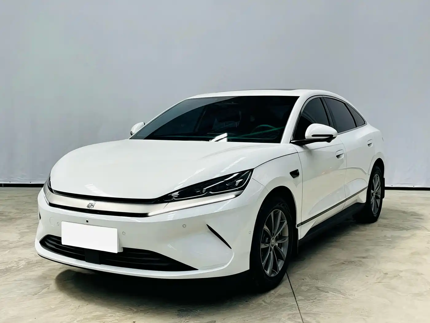 BYD Qin L 2026 2025 EV 470KM Leading Edition