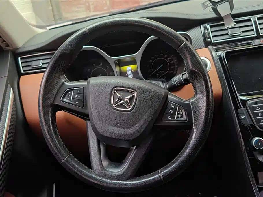 JIANGLING YUSHENG S330