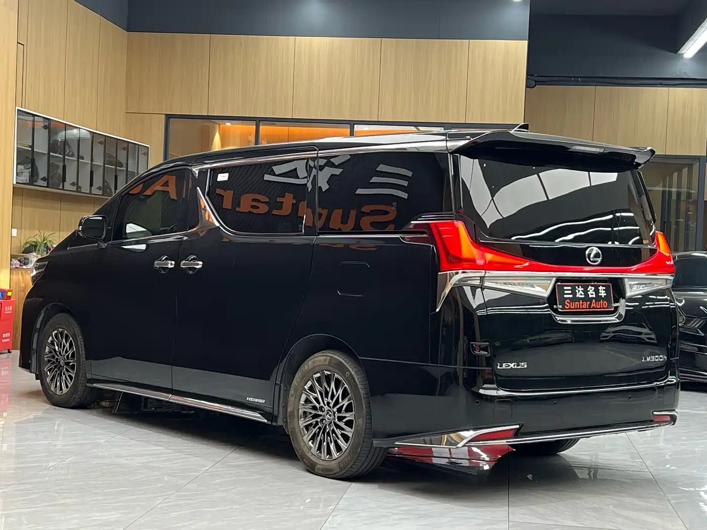 Lexus LM 2020 2020 300h 4-Seat Imperial Edition