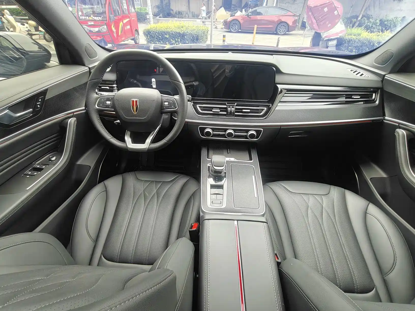 Фото 6 - Hongqi HS5