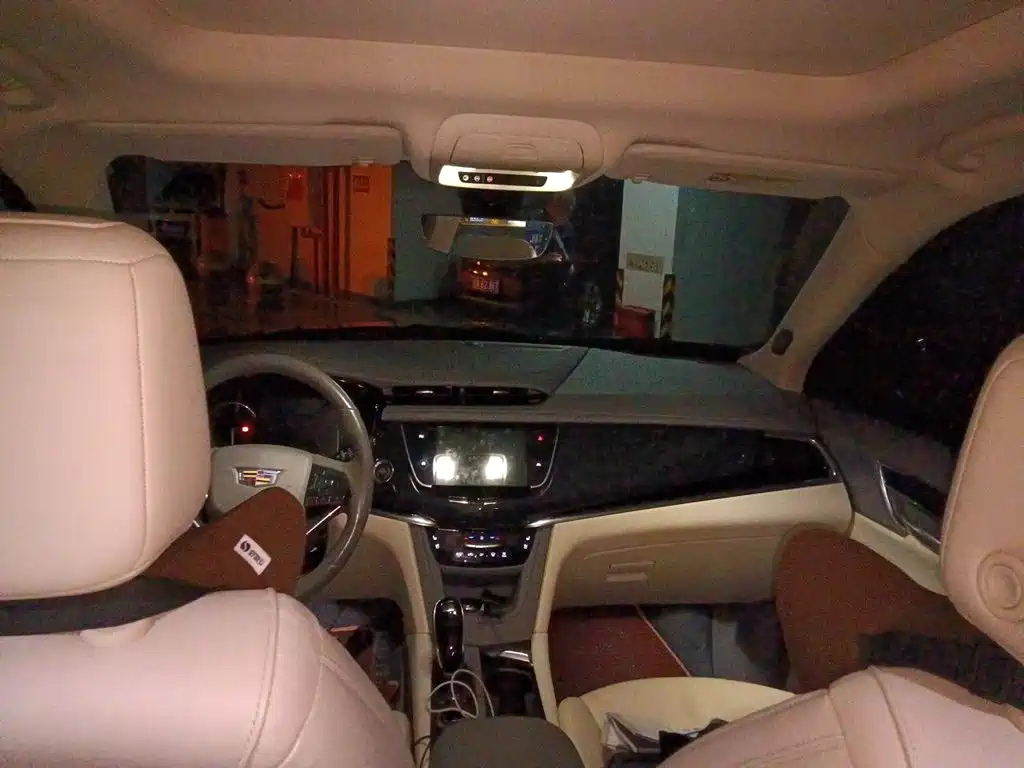 Cadillac XT6 2023 2022 2.0T 6-Seater 4WD Luxury Edition