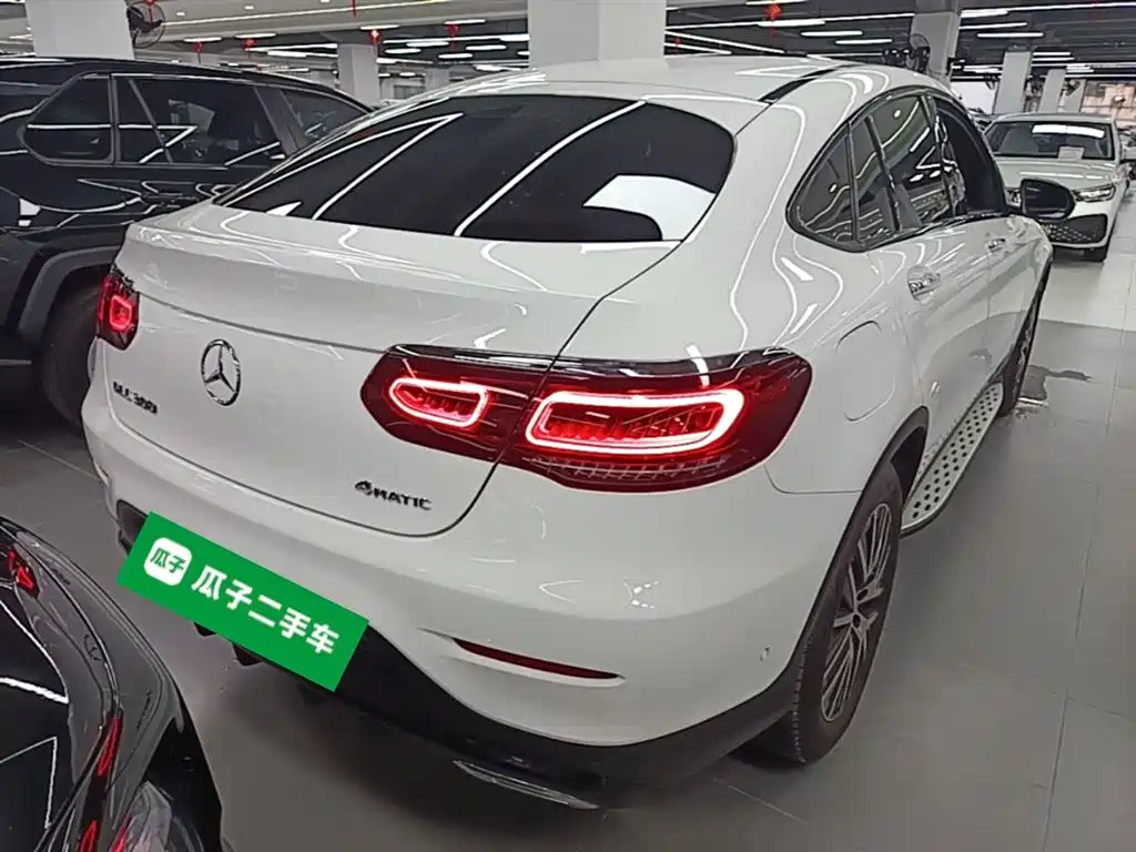 Mercedes-Benz GLC Coupe 2023 Model GLC 300 4MATIC Coupe SUV фото 7