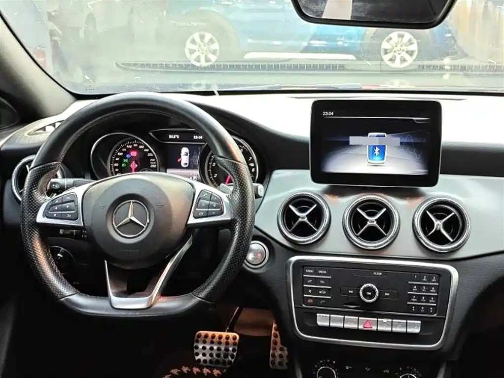 Mercedes-Benz CLA (Import) 2018 CLA 220 4MATIC фото 7