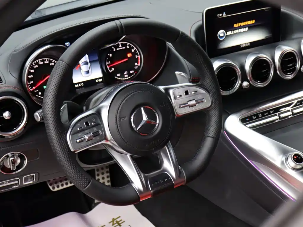 Фото 9 - Mercedes-Benz AMG GT