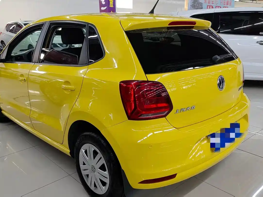 Volkswagen Polo 2016 1.4L Automatic Trend фото 3