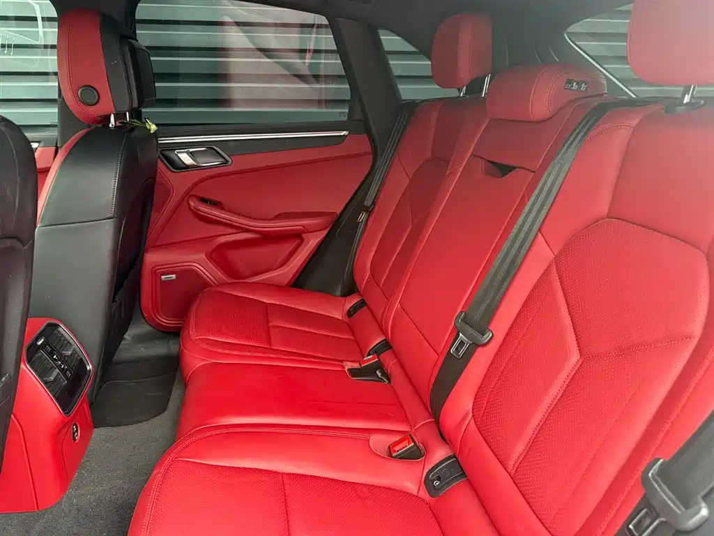 Porsche Macan 2021 Macan 2.0T фото 9