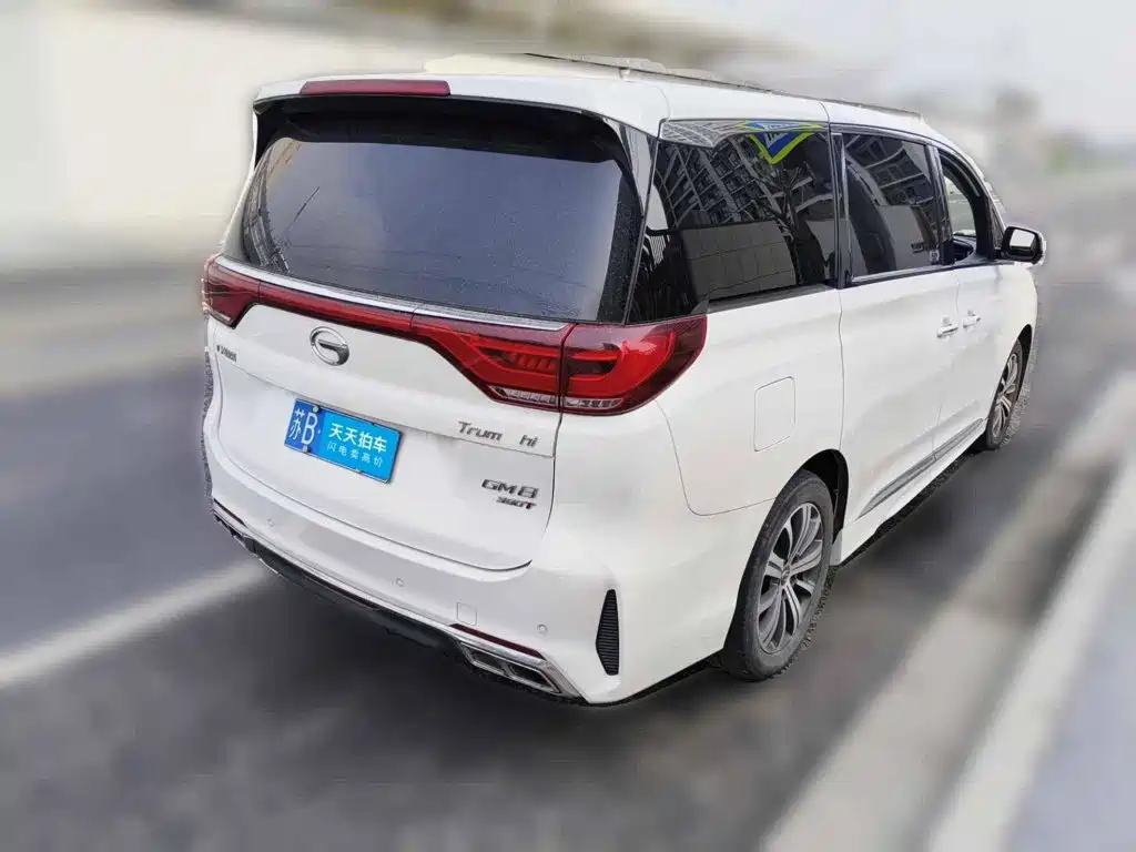 صورة 2 - GAC Trumpchi M8