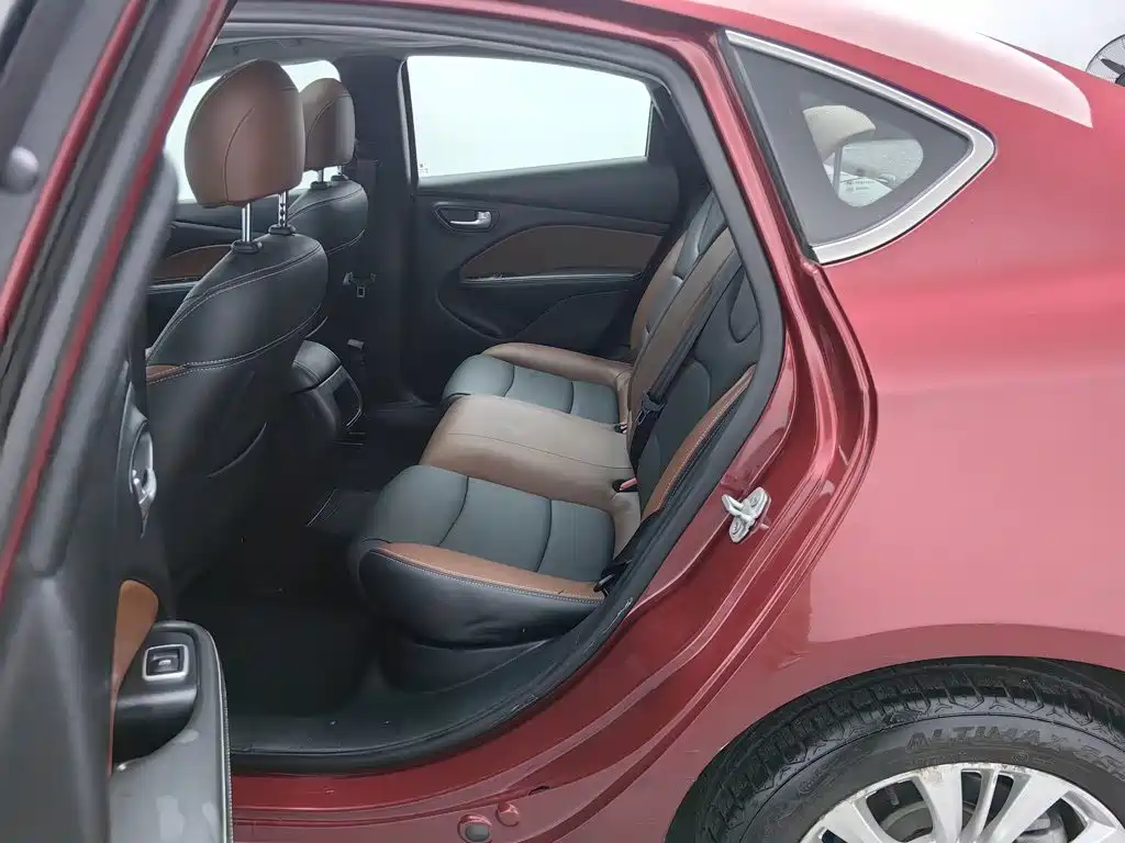 Fiat Viaggio 2016 2015 1.4T Auto Sport Edition