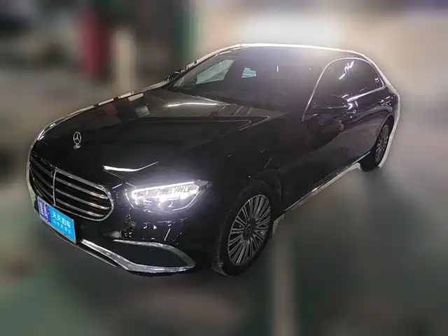 Mercedes-Benz E-Class 2022 E 300 L Fashion — фото 1