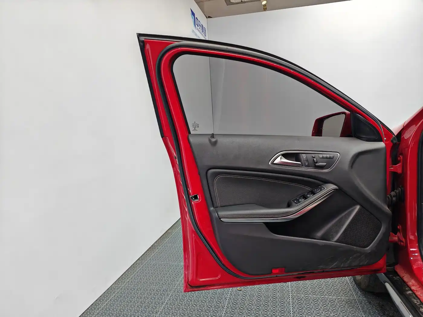 Фото 13 - Mercedes-Benz GLA