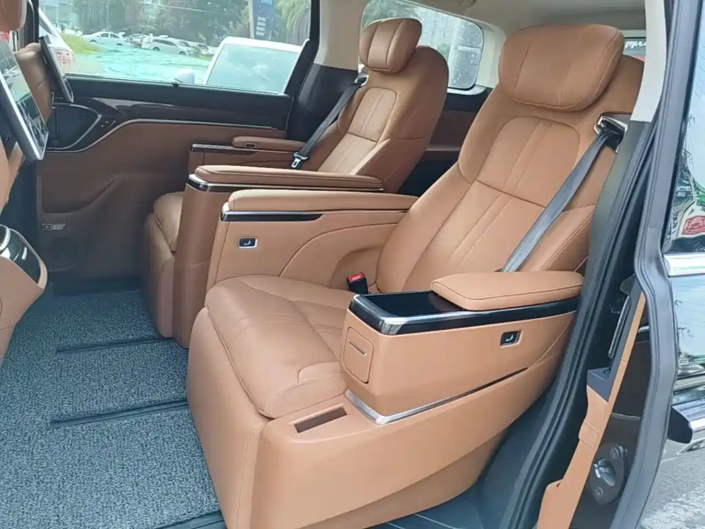 SAIC Maxus Dajia 9 2024 2024 Super Hybrid Extended Range Alpine Edition 7-Seater