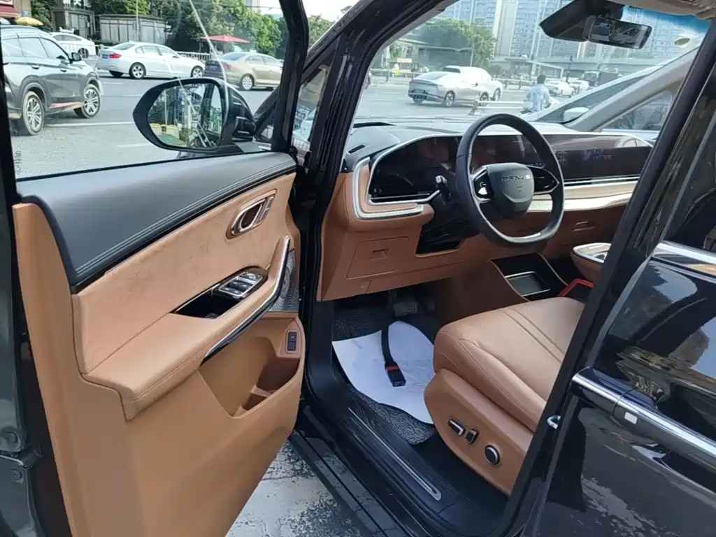 SAIC Maxus Dajia 9 2024 2024 Super Hybrid Extended Range Alpine Edition 7-Seater