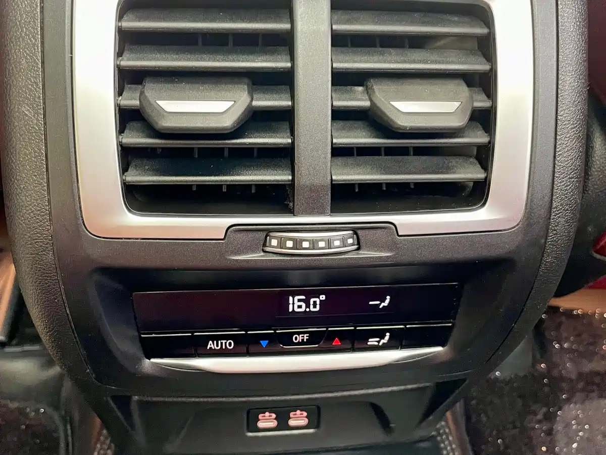 BMW X3 2022 xDrive30i Leading M Night Package фото 7