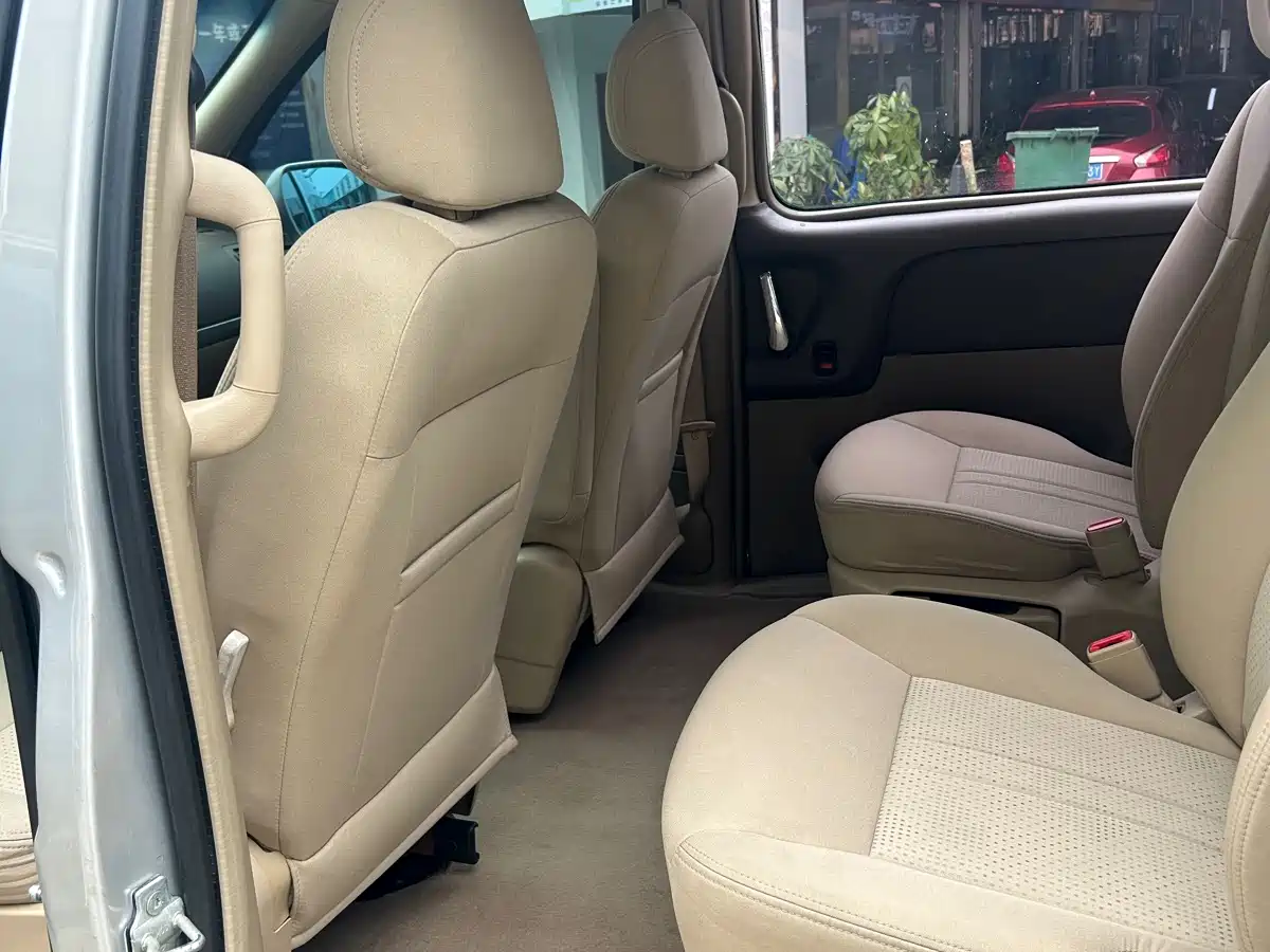 Buick GL8 2014 2.4L Classic Edition фото 9