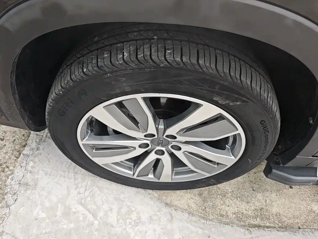 Geely Okavango 2021 2022 1.8TD DCT Luxury 5-Seater