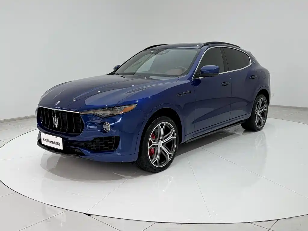 Фото 24 - Maserati Levante
