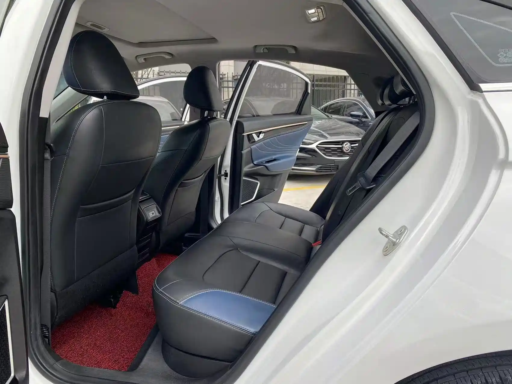 Photo 11 - Geely Emgrand GL