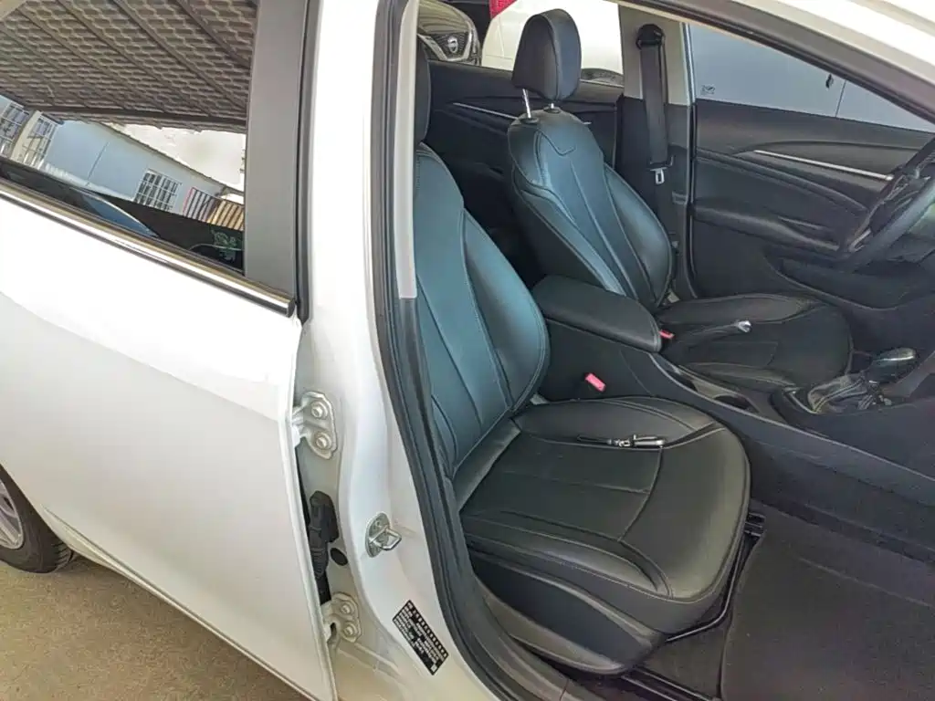 Photo 25 - Buick Excelle
