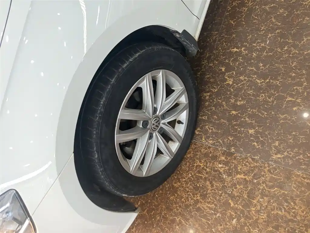 Volkswagen Golf 2018 230TSI Automatic Comfort фото 23