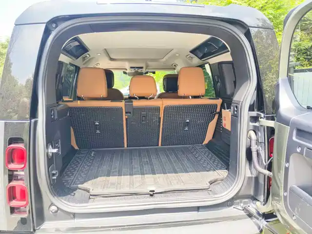 Land Rover Defender 2022 110 P400 X-DYNAMIC HSE — фото 5