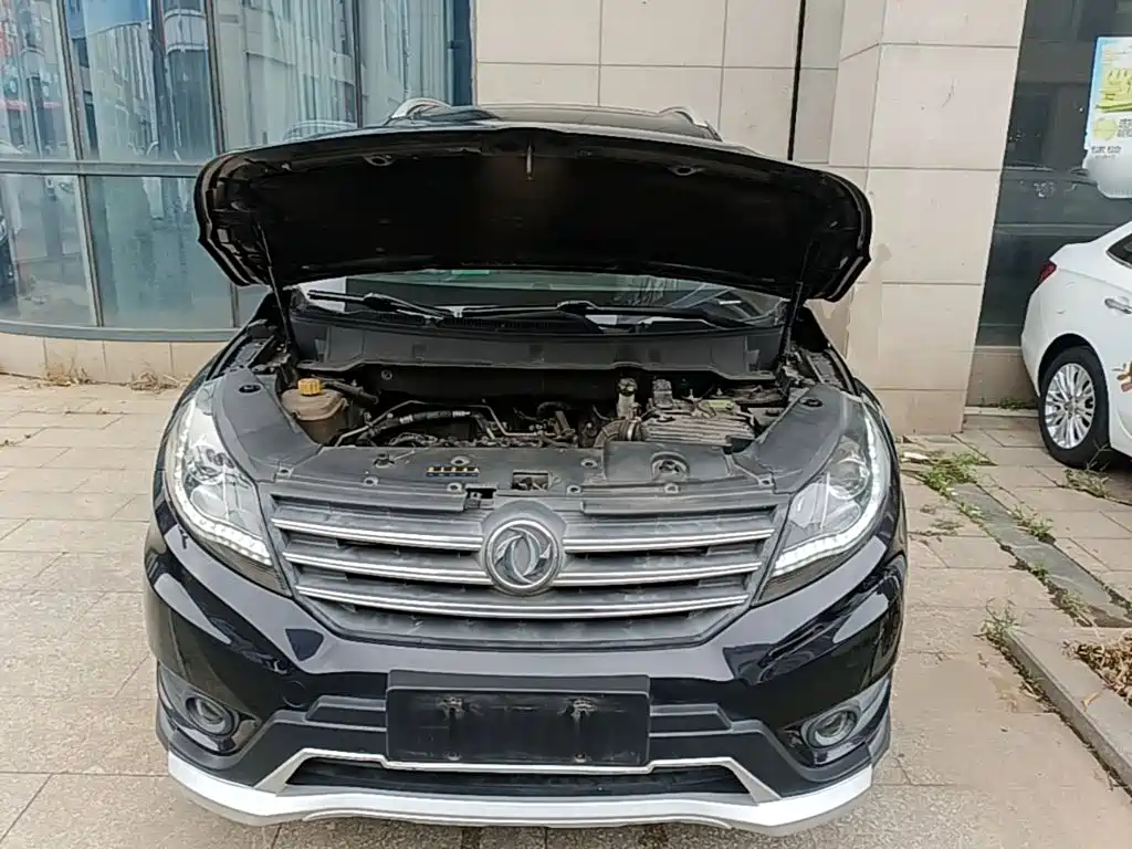 Dongfeng Fengguang Fengguang 580 2016 2016 Model 1.5T Manual Luxury Version