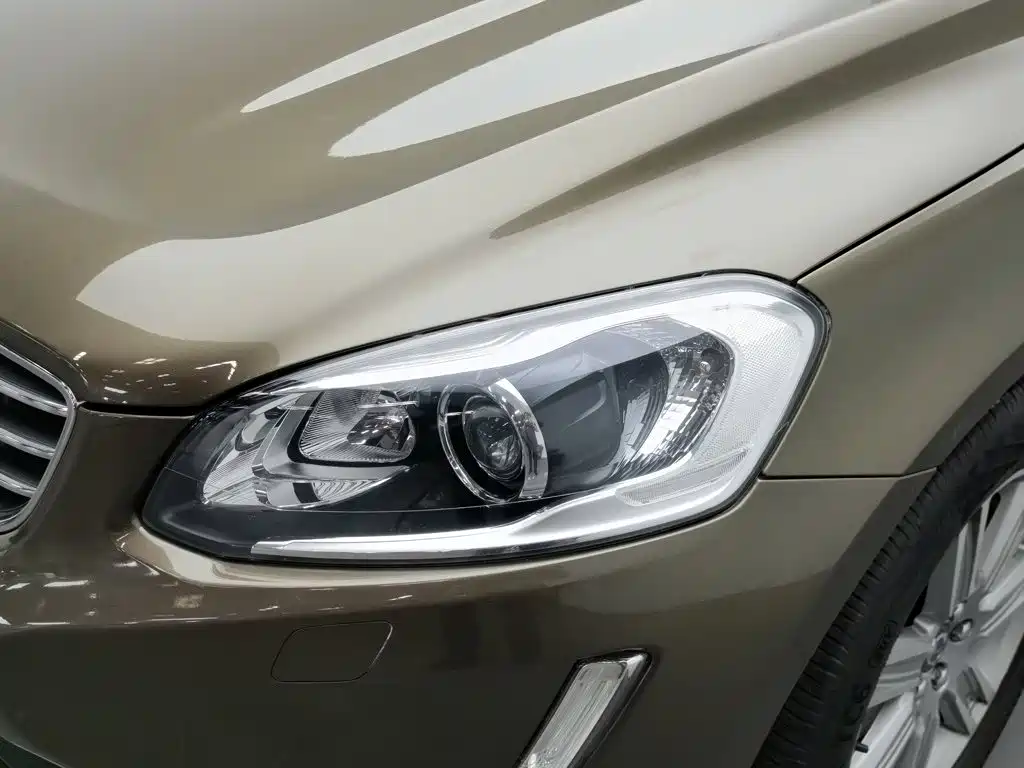 صورة 7 - Volvo XC60