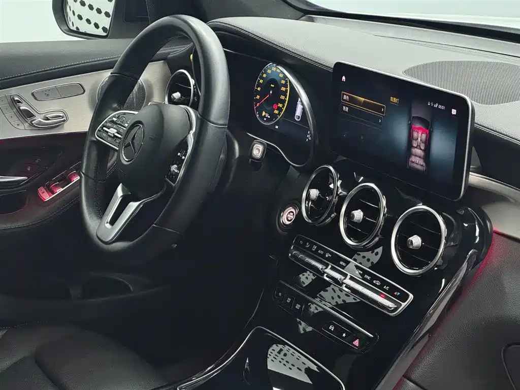 MERCEDES-BENZ GLC COUPE