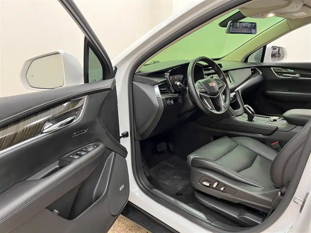 Cadillac XT5 2018 28T 4WD Luxury фото 18